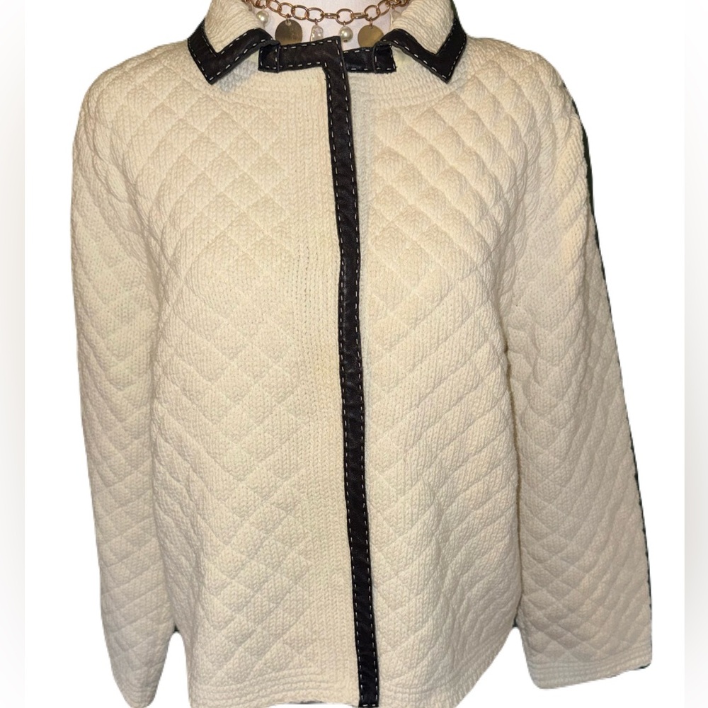 Vintage Doncaster Ivory Quilted Lined Sweater Jacket with Black Leather Trim - Picture 12 of 15